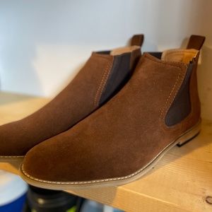 Mens brown Calvin suede Chelsea boots size 10